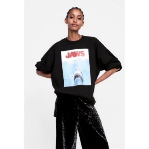 zara jaws sweatshirt